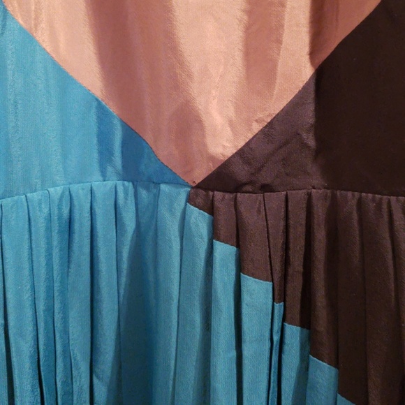 Vince Camuto Dress - Picture 2 of 3